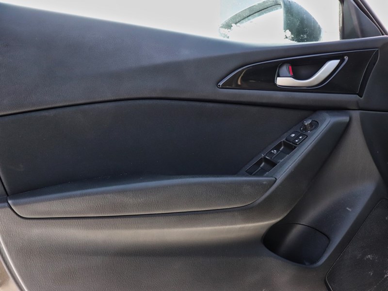 2014 Mazda Mazda3 Sport 4dr HB Sport Auto GS-SKY