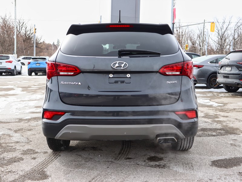2018 Hyundai Santa Fe Sport 2.4L FWD