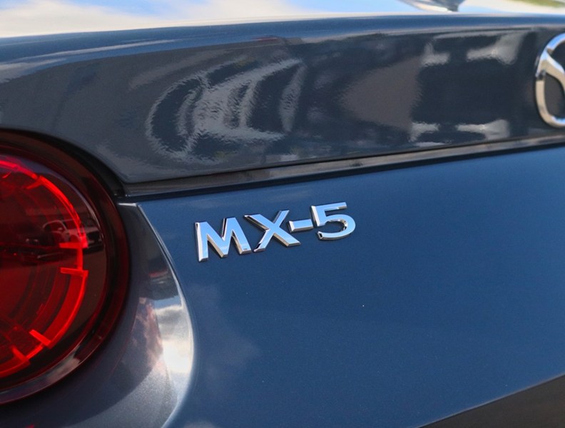 2021 Mazda MX-5 RF GT Auto
