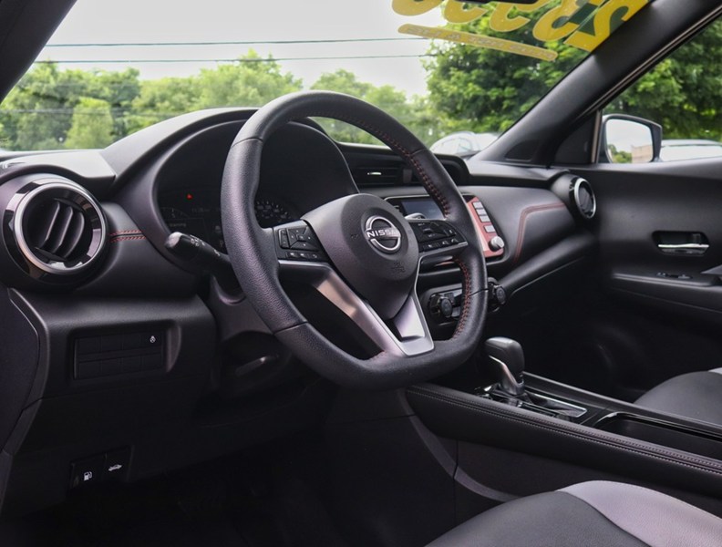 2024 Nissan Kicks SR FWD