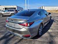 2019 Lexus ES 300h ES 300h Auto