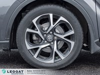 2021 Toyota C-HR XLE Premium FWD