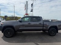 2022 Toyota Tacoma 4x4 Double Cab Auto