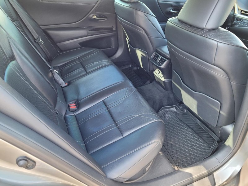 2019 Lexus ES 300h ES 300h Auto