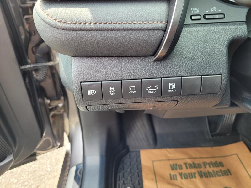 2020 Toyota Camry Hybrid Hybrid XLE Auto