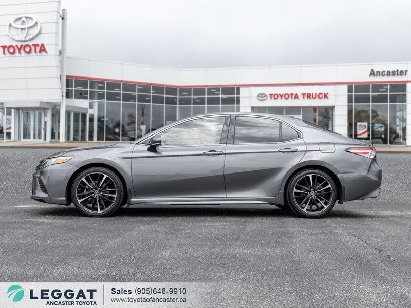 2020 Toyota Camry XSE Auto