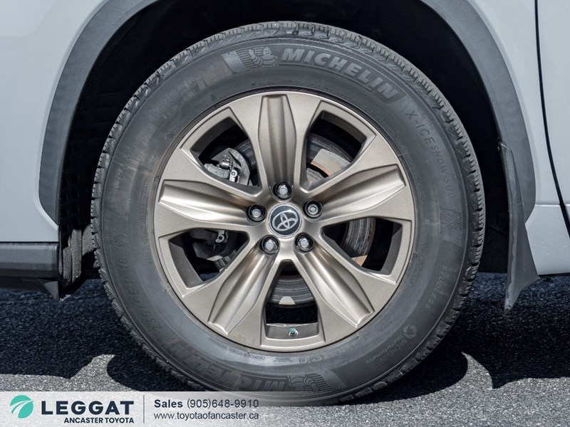 2022 Toyota Highlander Hybrid Hybrid XLE AWD