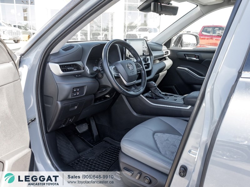 2022 Toyota Highlander Hybrid Hybrid XLE AWD