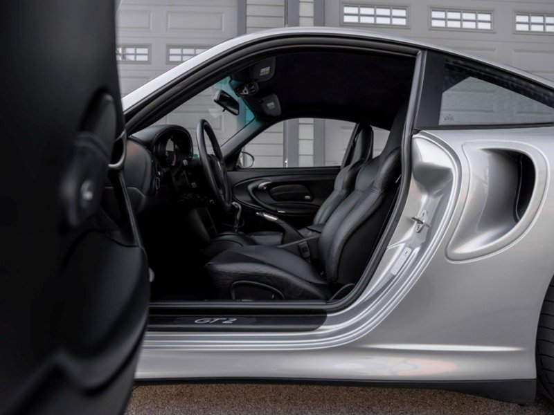 2002 Porsche 911 Carrera 2dr Carrera GT2 Turbo 6-Spd Manual