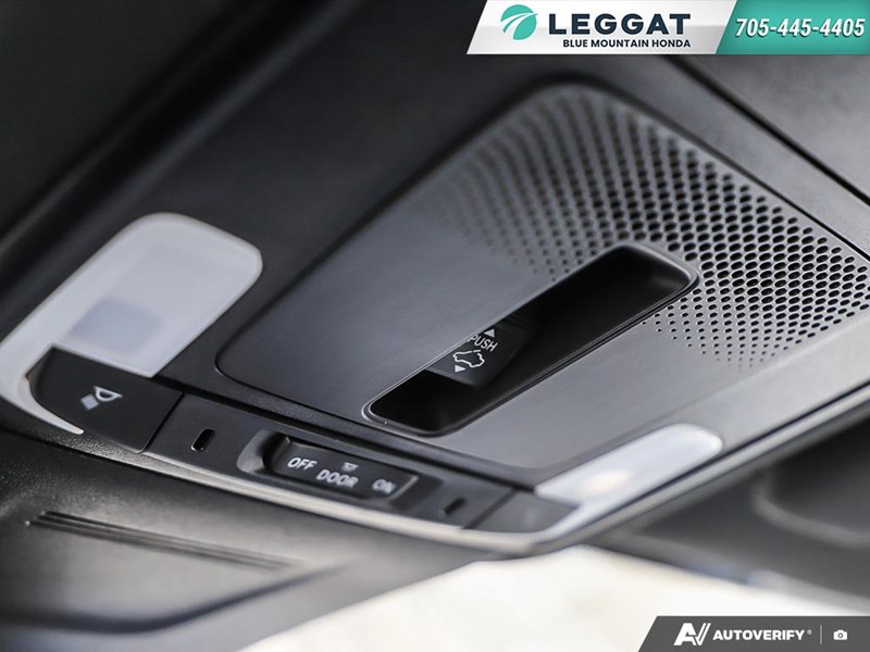 2024 Honda CR-V Hybrid Touring AWD|Off Lease|Locally Owned