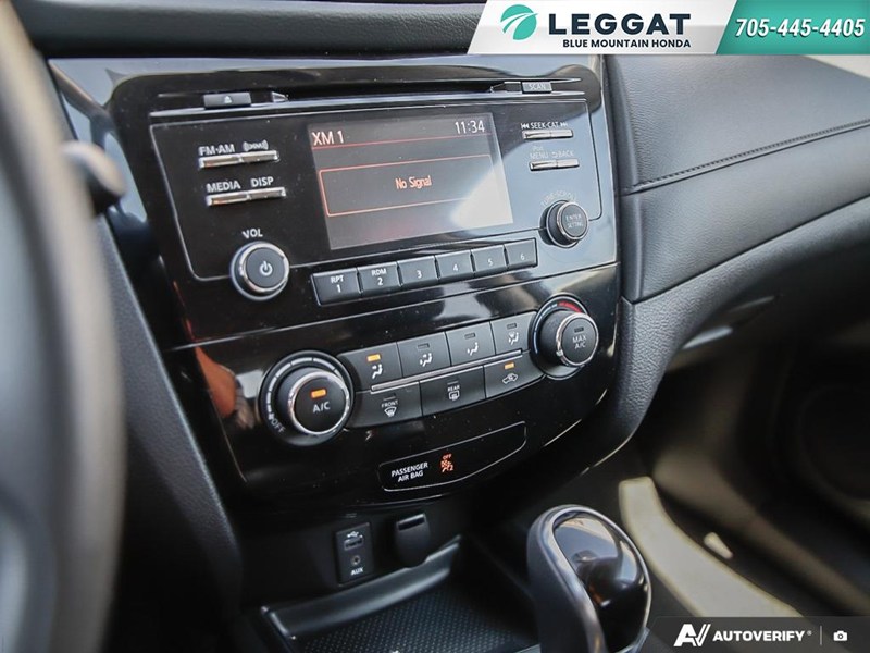2017 Nissan Rogue FWD 4dr SV