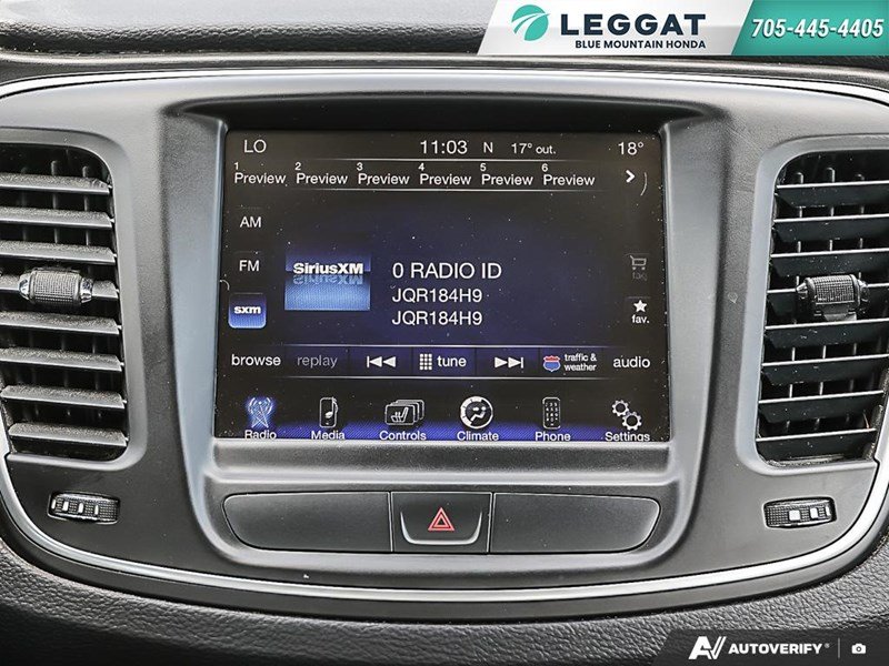 2015 Chrysler 200 4dr Sdn Limited FWD