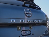 2023 Nissan Rogue AWD SV Moonroof
