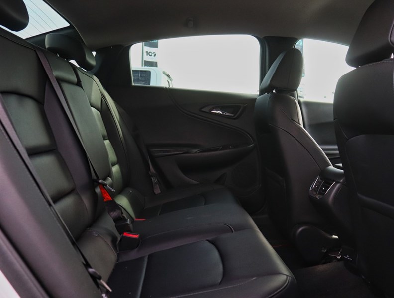 2018 Chevrolet Malibu 4dr Sdn Premier w/2LZ