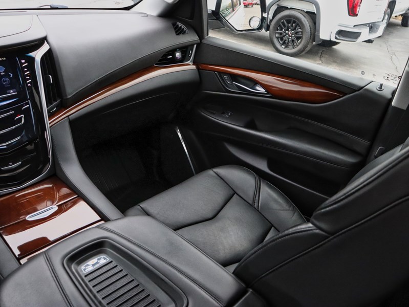 2019 Cadillac Escalade 4WD 4dr Luxury