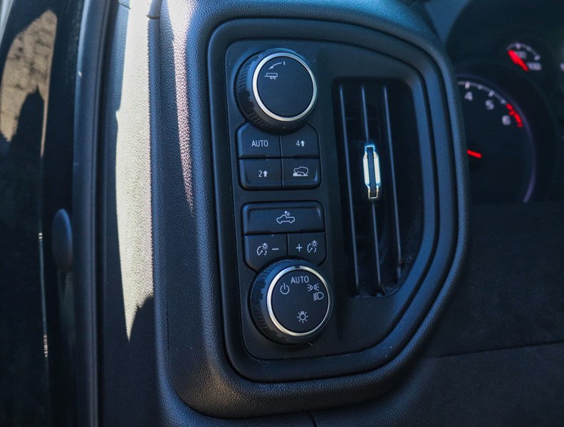 2022 Chevrolet Silverado 1500 4WD Crew Cab 147