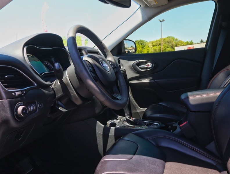 2022 Jeep Cherokee Trailhawk 4x4