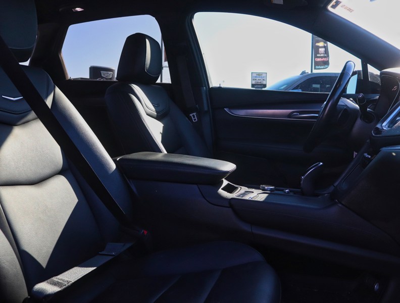 2023 Cadillac XT5 AWD 4dr Luxury