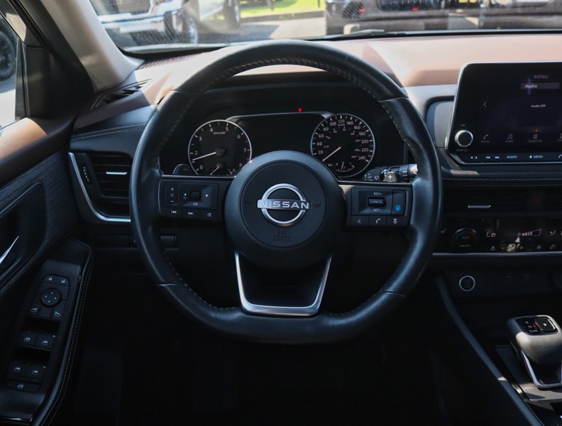 2023 Nissan Rogue AWD SV Moonroof