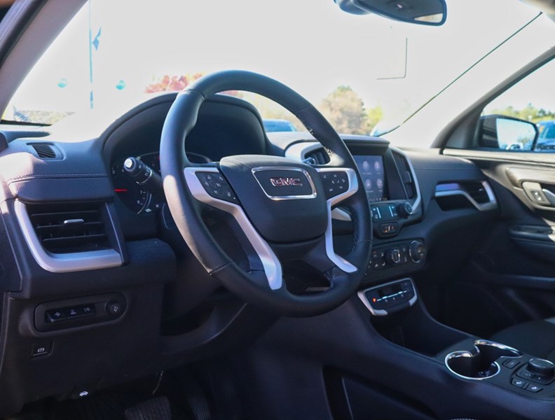 2024 GMC Terrain AWD 4dr SLT