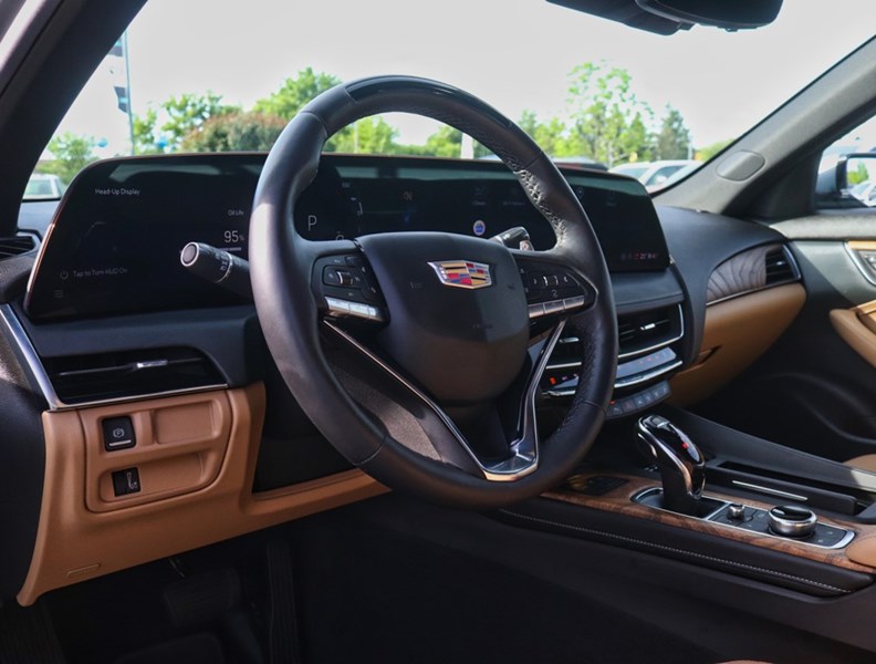 2025 Cadillac CT5 4dr Sdn Premium Luxury