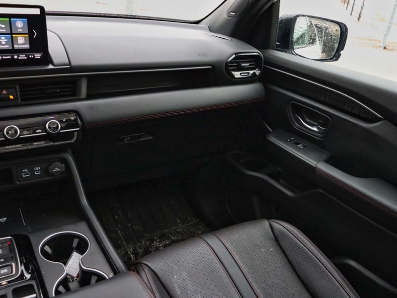 2025 Honda Pilot Black Edition AWD