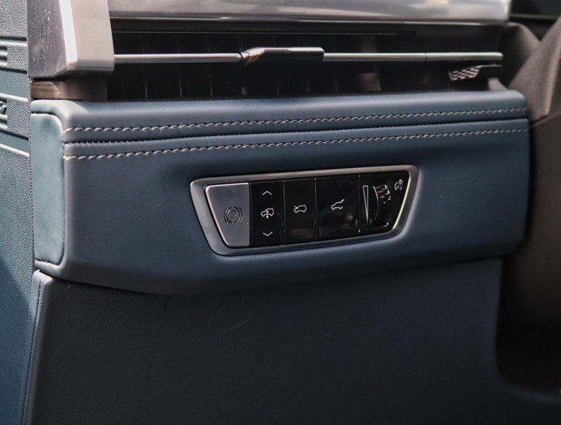 2026 Cadillac Escalade IQ AWD 4dr Premium Sport