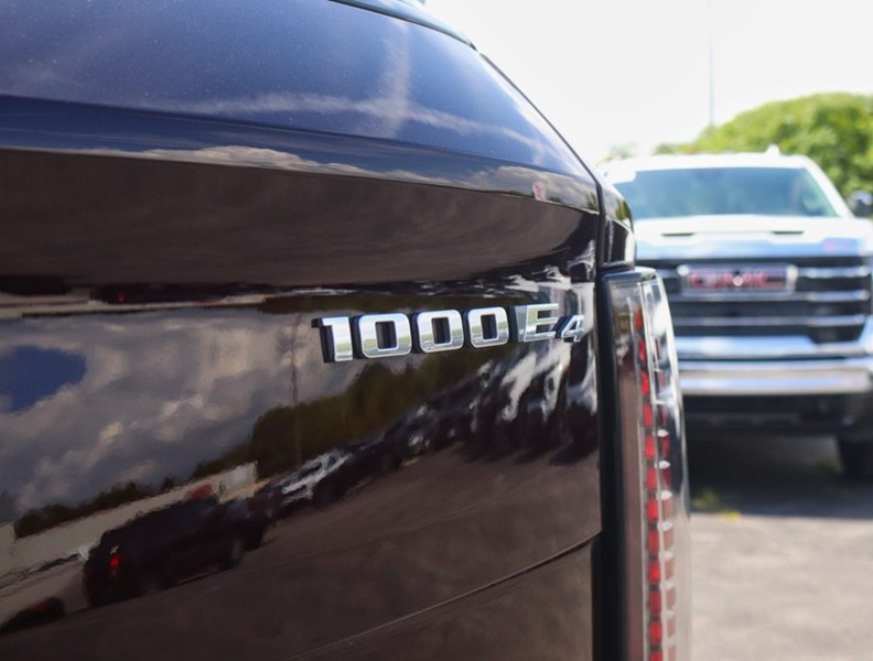 2026 Cadillac Escalade IQ AWD 4dr Premium Sport