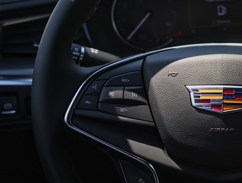2026 Cadillac XT5 FWD 4dr Luxury