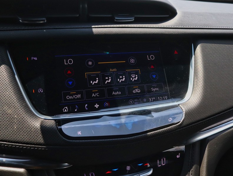 2026 Cadillac XT5 FWD 4dr Luxury