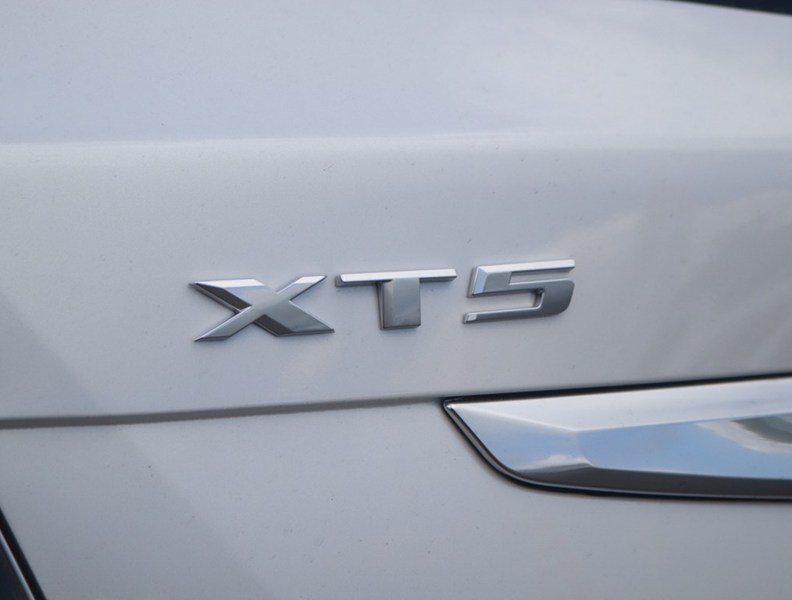 2026 Cadillac XT5 AWD 4dr Sport