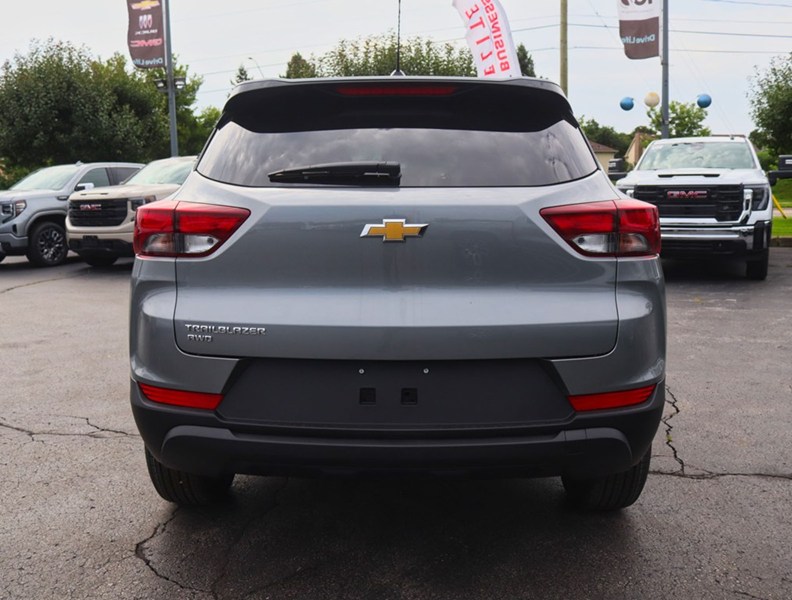 2026 Chevrolet Trailblazer AWD 4dr LS
