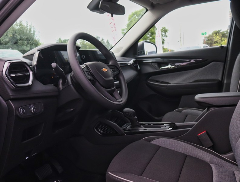 2026 Chevrolet Trailblazer AWD 4dr LS