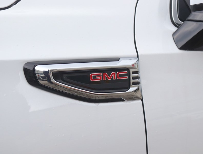 2026 GMC Yukon 4WD 4dr Elevation