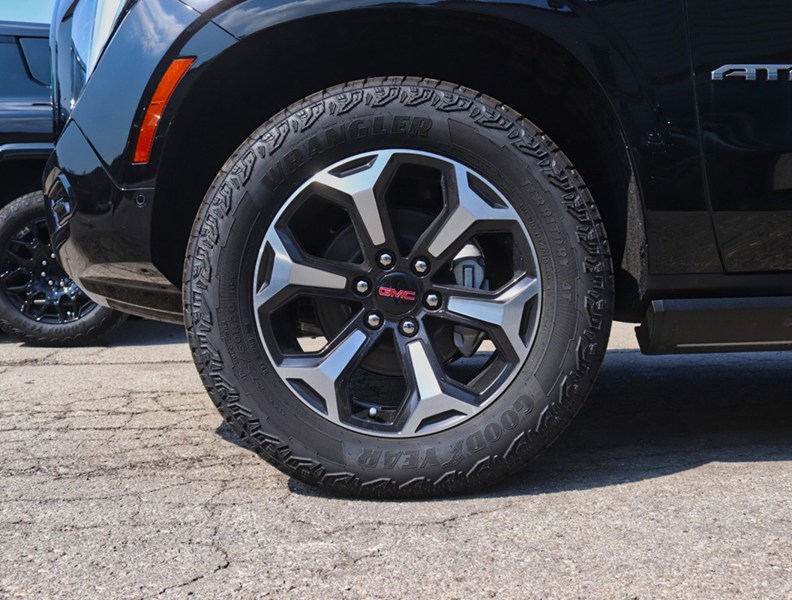 2026 GMC Yukon XL 4WD 4dr AT4 Ultimate