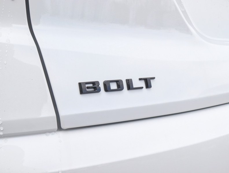 2027 Chevrolet Bolt FWD 4dr LT