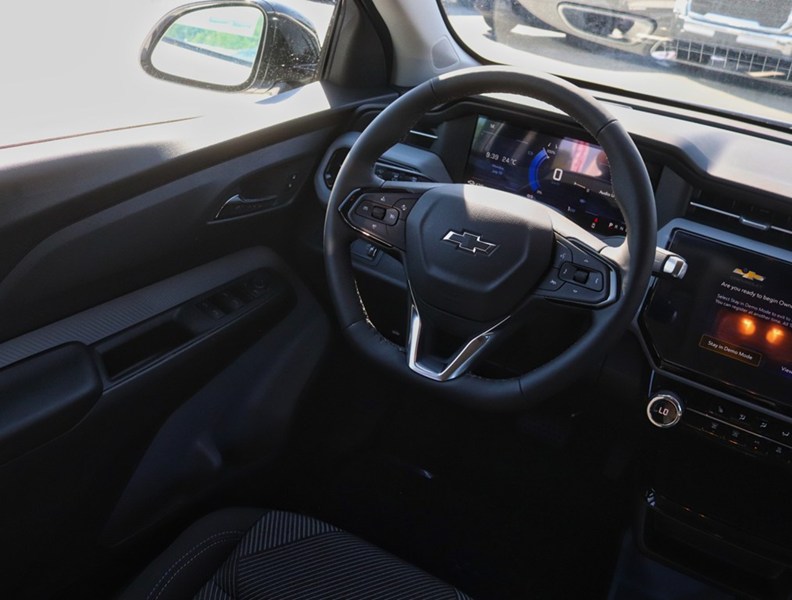 2027 Chevrolet Bolt FWD 4dr LT