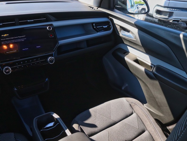 2027 Chevrolet Bolt FWD 4dr LT