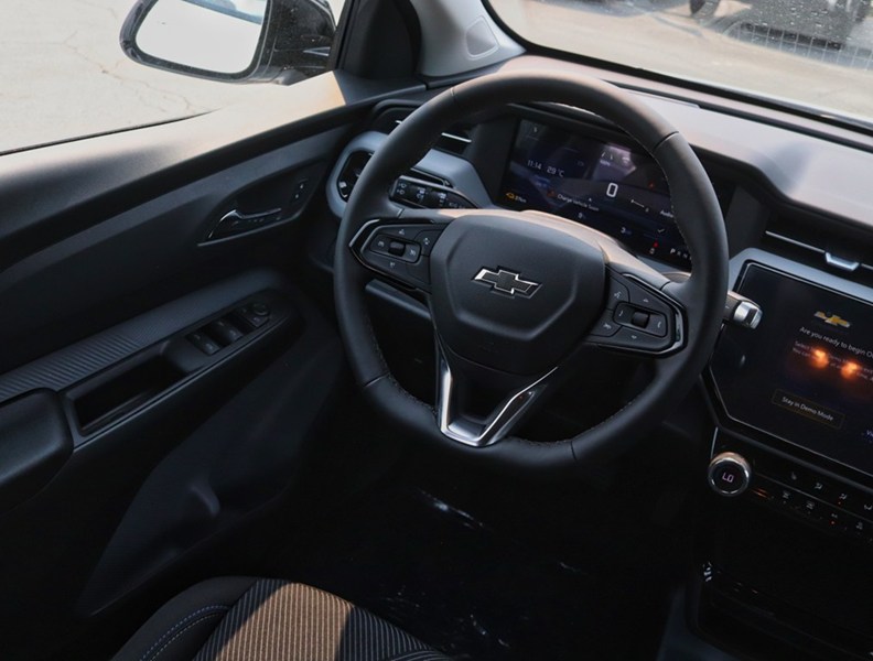 2027 Chevrolet Bolt FWD 4dr LT
