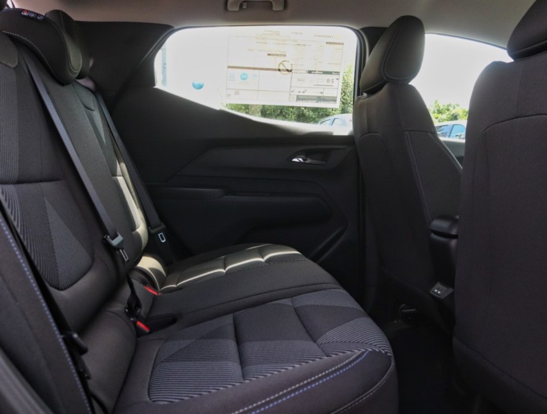 2027 Chevrolet Bolt FWD 4dr LT