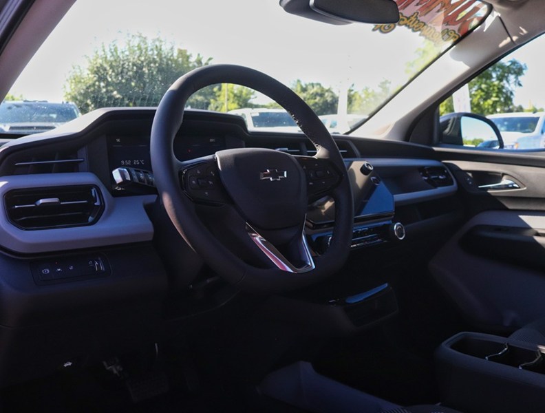 2027 Chevrolet Bolt FWD 4dr LT