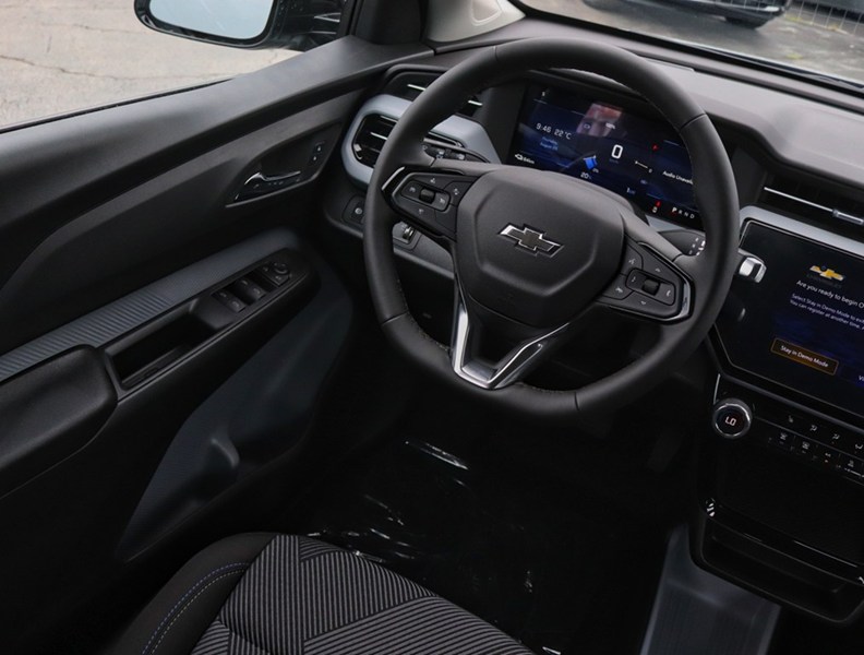 2027 Chevrolet Bolt FWD 4dr LT