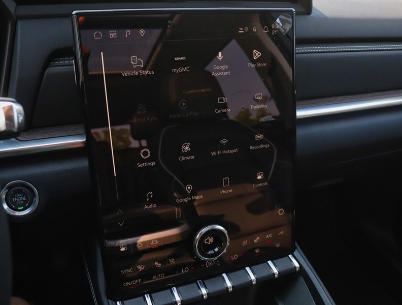 2027 GMC Terrain AWD 4dr Denali