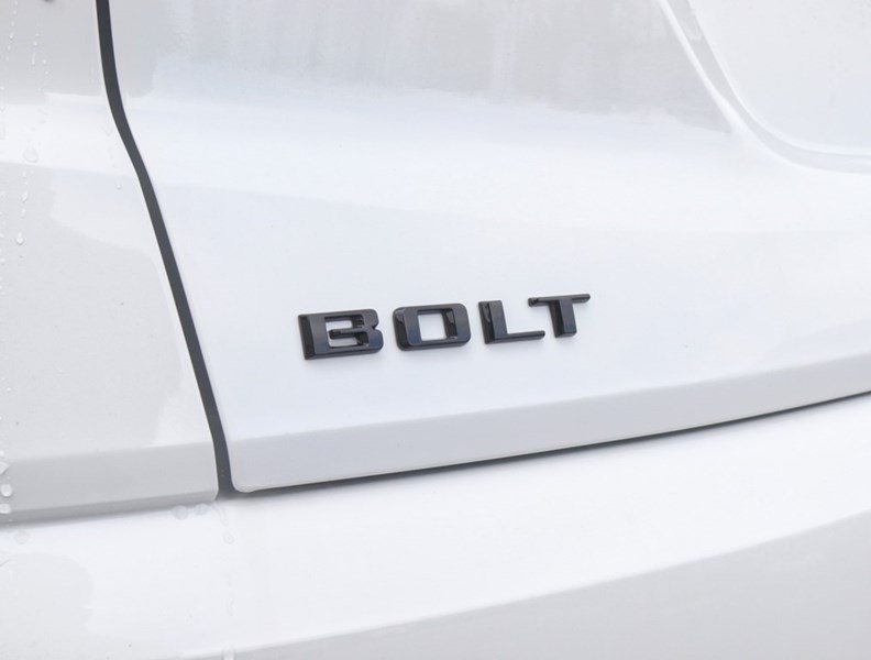 2027 Chevrolet Bolt FWD 4dr LT