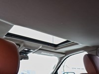 2016 RAM 1500 Laramie Longhorn | 4X4 | 3.0L | ROOF | NAV | 20s