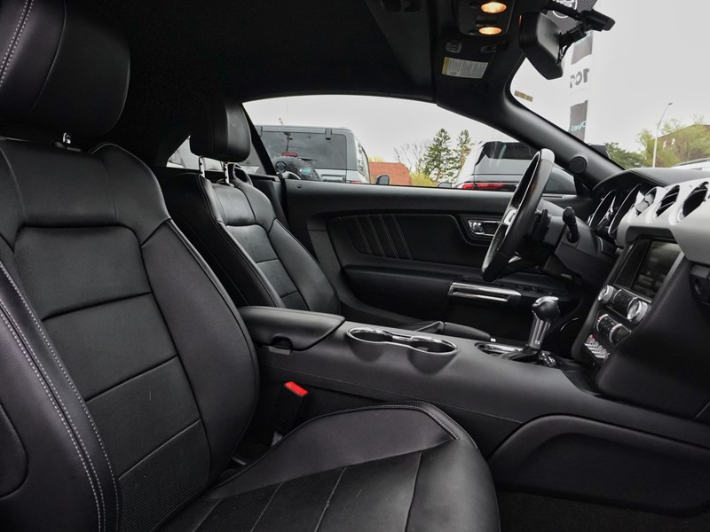 2015 Ford Mustang Conv GT Premium | 5.0L | AUTO | NAV | LOW KMS!!