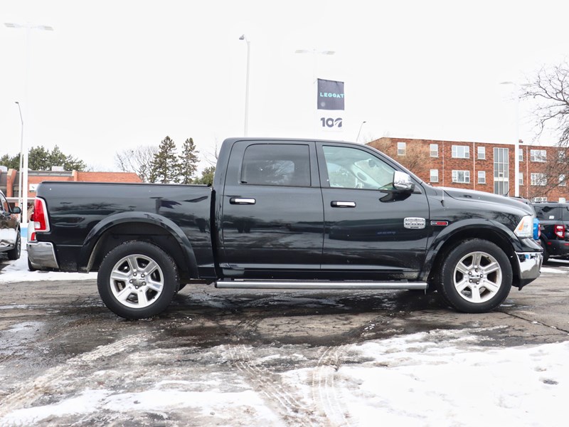 2016 RAM 1500 Laramie Longhorn | 4X4 | 3.0L | ROOF | NAV | 20s