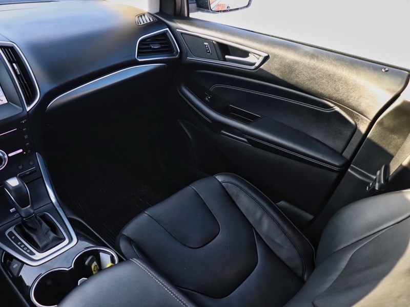 2017 Ford Edge Titanium | AWD | 3.5L | ROOF | NAV | ADPTV CRUISE