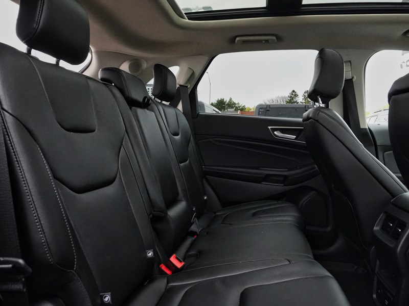 2022 Ford Edge Titanium | AWD | ROOF | HTD STR WHL | B&O | 20s