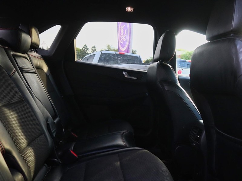 2023 Ford Escape ST-Line Select | AWD | HYBRID | TECH PKG | TOW